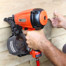 Load image into Gallery viewer, Tacwise FCN55V Pneumatic Coil Nail Gun
