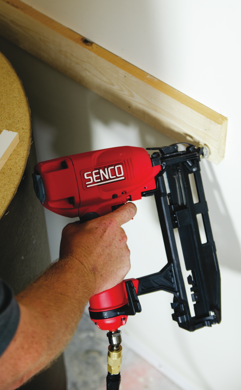 Senco Finishpro16XP 16 Gauge Pneumatic Brad Nailer