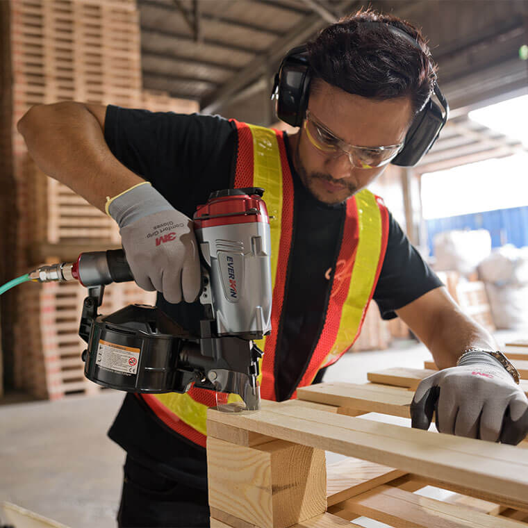 Everwin Pneumatic PN51B Coil Nailer