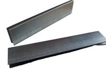 Load image into Gallery viewer, 91 Series 18mm - 22mm Divergent Point Galvanised Staples.
