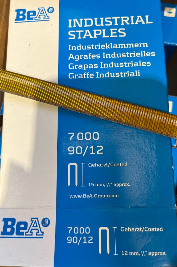 90 Series, 18 Gauge Galvanised Staples, 12mm - 40mm