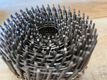 Load image into Gallery viewer, 2.1 x 35mm-45mm Stainless Steel 15 Degree Flat Wound Coil Nails
