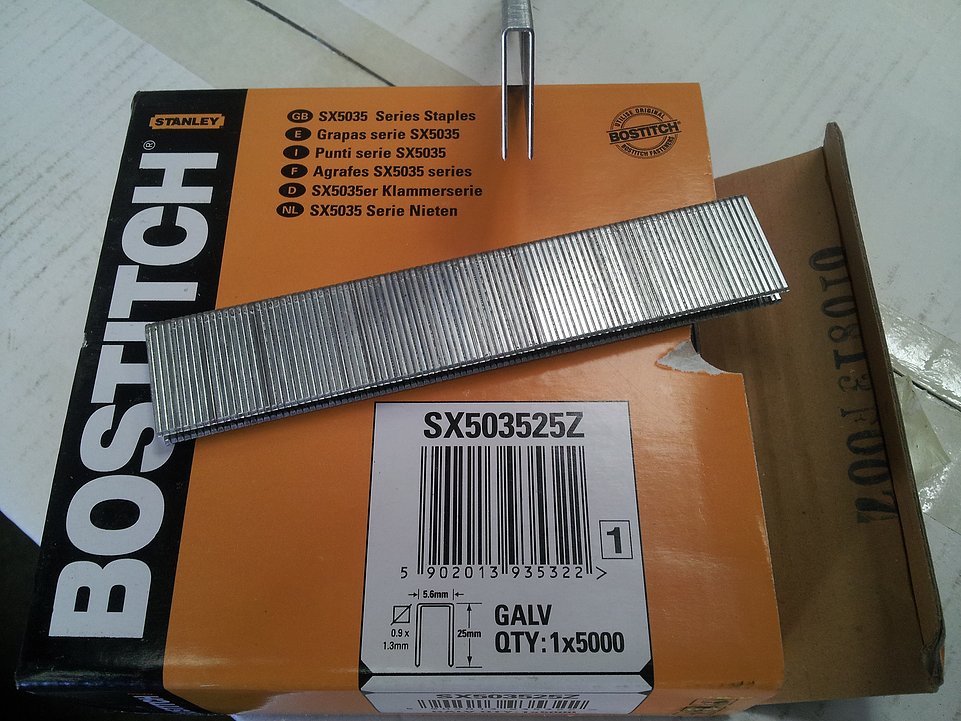 SX5035 Staples - Galvanised. 12mm - 25mm